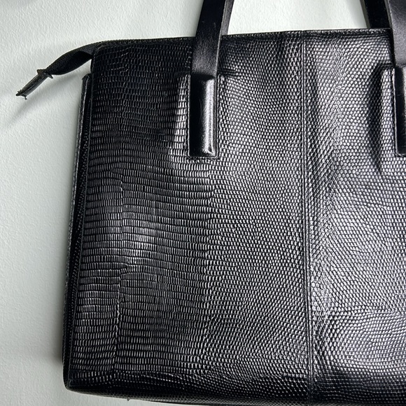 Francesco Biasia Black Leather Handbag - Picture 3 of 14